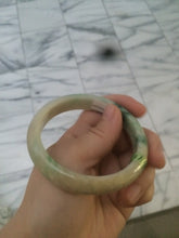 Load image into Gallery viewer, 57.5mm Certified Type A 100% Natural sunny green/yellow Jadeite Jade bangle W61-5522