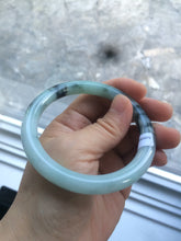 Load image into Gallery viewer, 56.7mm certified type A 100% Natural light/dark green round cut Jadeite Jade bangle Q57-3070