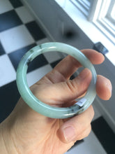 Load image into Gallery viewer, 56.7mm certified type A 100% Natural light/dark green round cut Jadeite Jade bangle Q57-3070