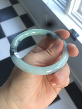 Load image into Gallery viewer, 56.7mm certified type A 100% Natural light/dark green round cut Jadeite Jade bangle Q57-3070