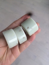 Load image into Gallery viewer, 100% Natural beige with brown flying dandelions nephrite Jade men's thumb ring HE10