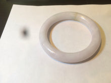 Load image into Gallery viewer, 55mm 100% natural Type A light purple/white round cut jadeite jade bangle Z109