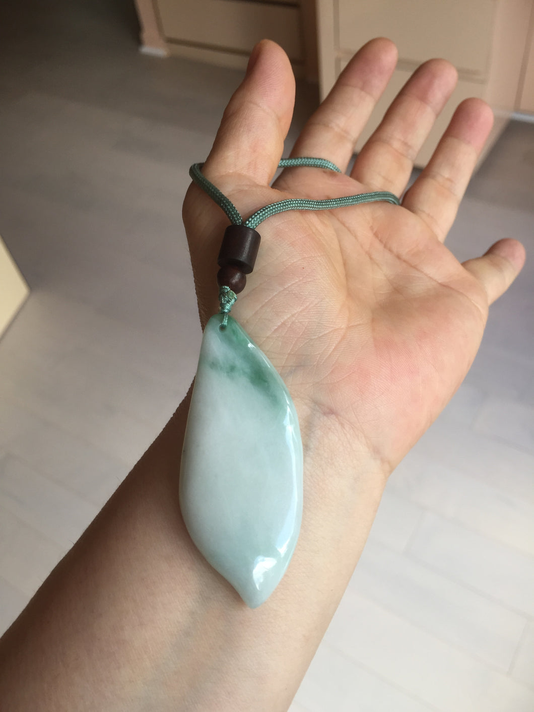59mm Type A 100% Natural white green Magnolia Petal pendant/worry stone PB189