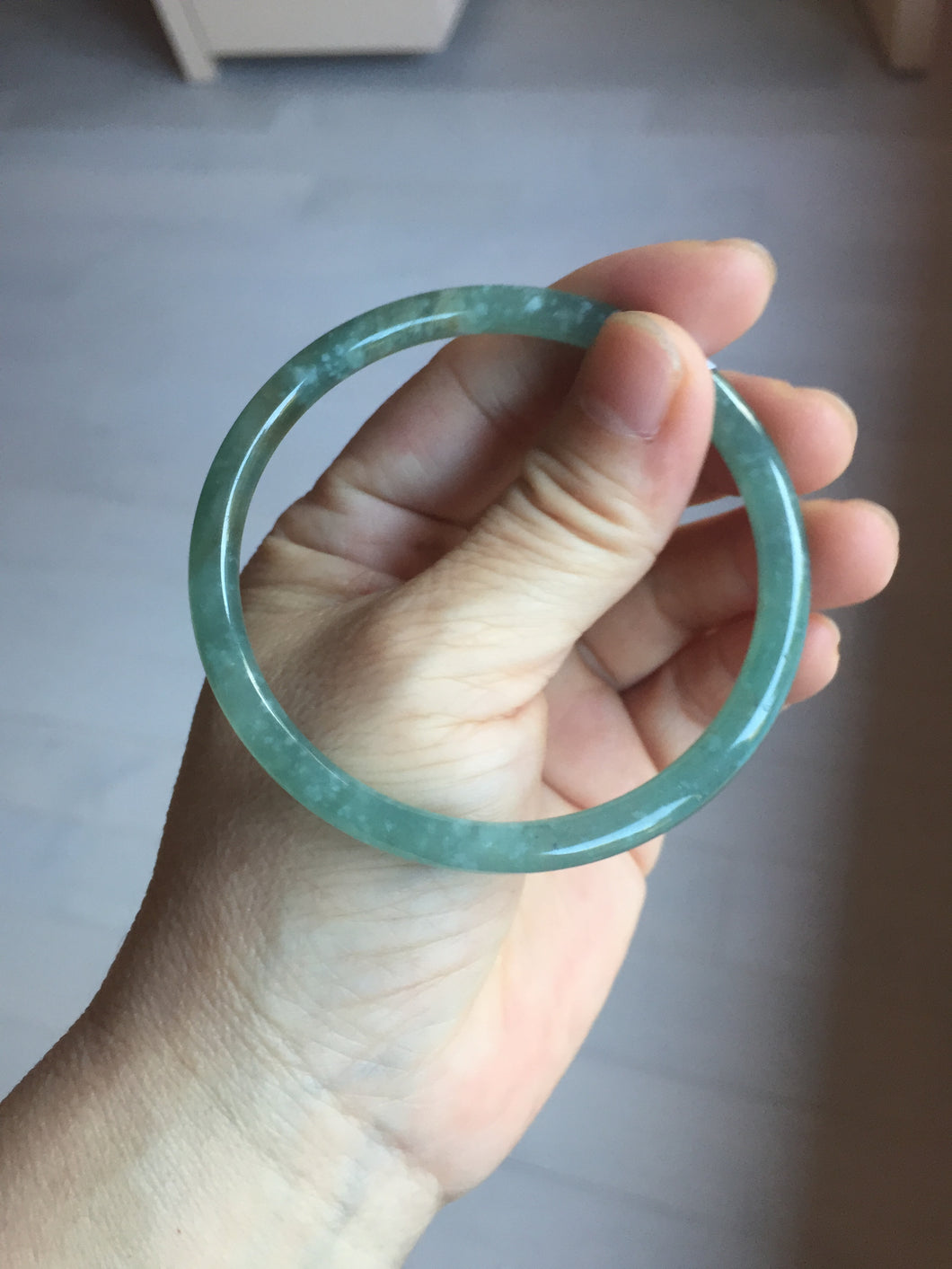 58.5mm Certified Type A 100% Natural light green/blue/gray with flying snow Guatemala slim round cut Jadeite bangle PD56-5533