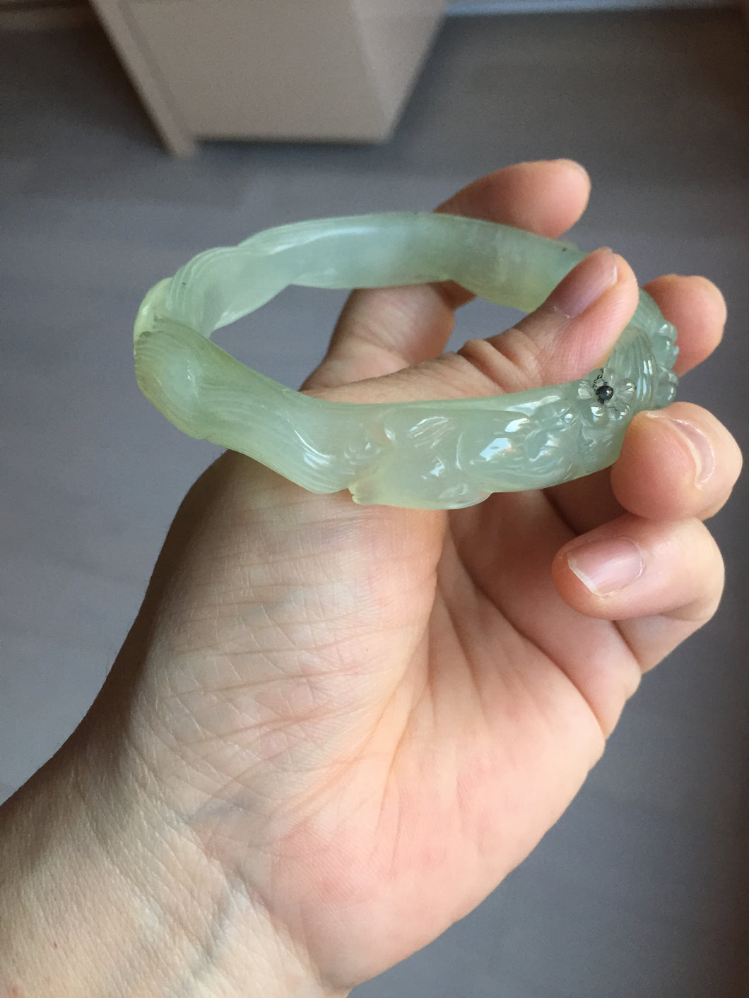 57mm 100% natural icy watery light green carved nine-tailed fox Xiu Jade (Serpentine) bangle SY106