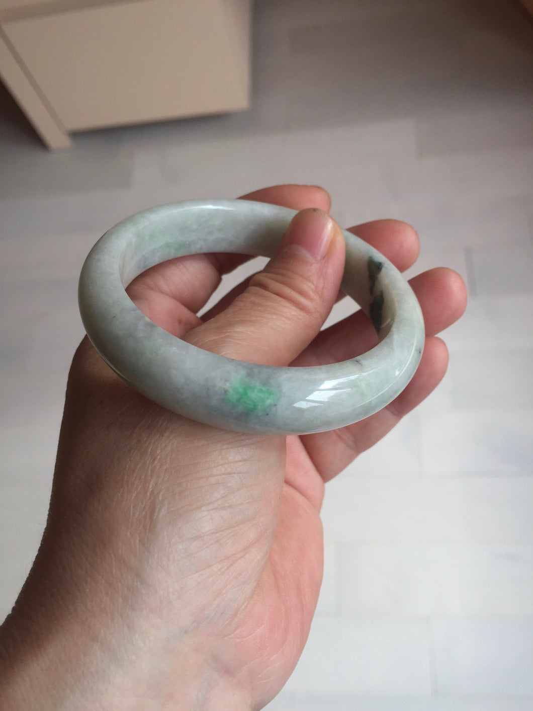 56.8mm certified Type A 100% Natural sunny green light green Jadeite Jade bangle D140-4008