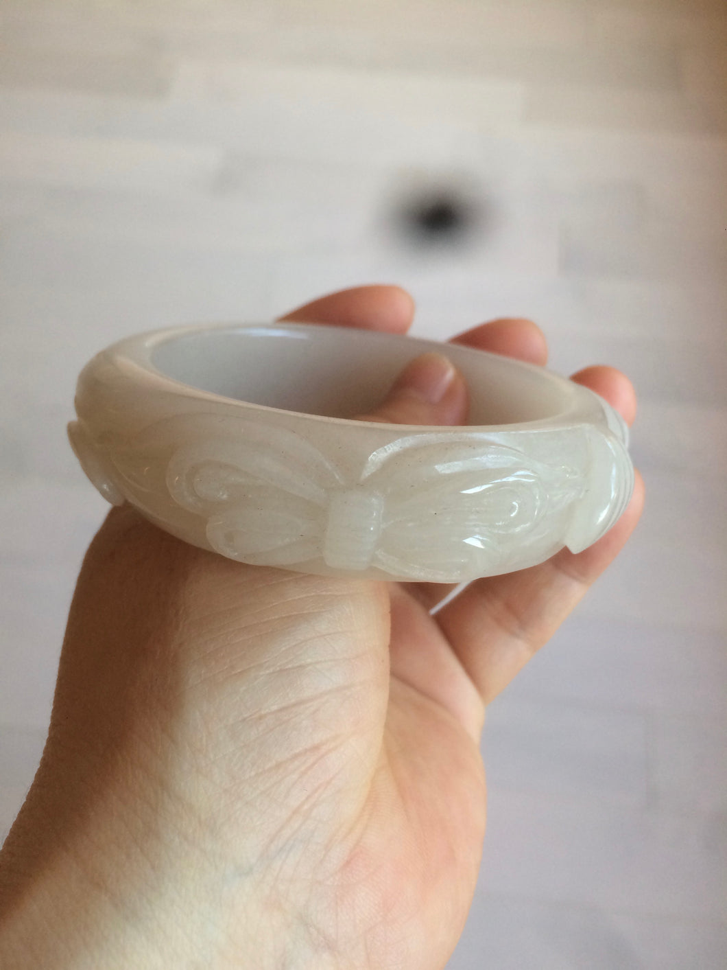 60mm 100% natural light white/gray Quartzite (Shetaicui jade) carved bunny and butterfly bangle XY65