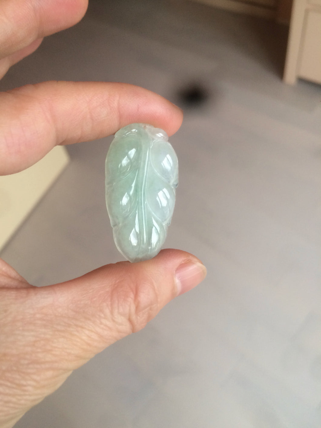 Certified type A 100% Natural icy watery green Jadeite Jade leaf pendant BH59-5-2611