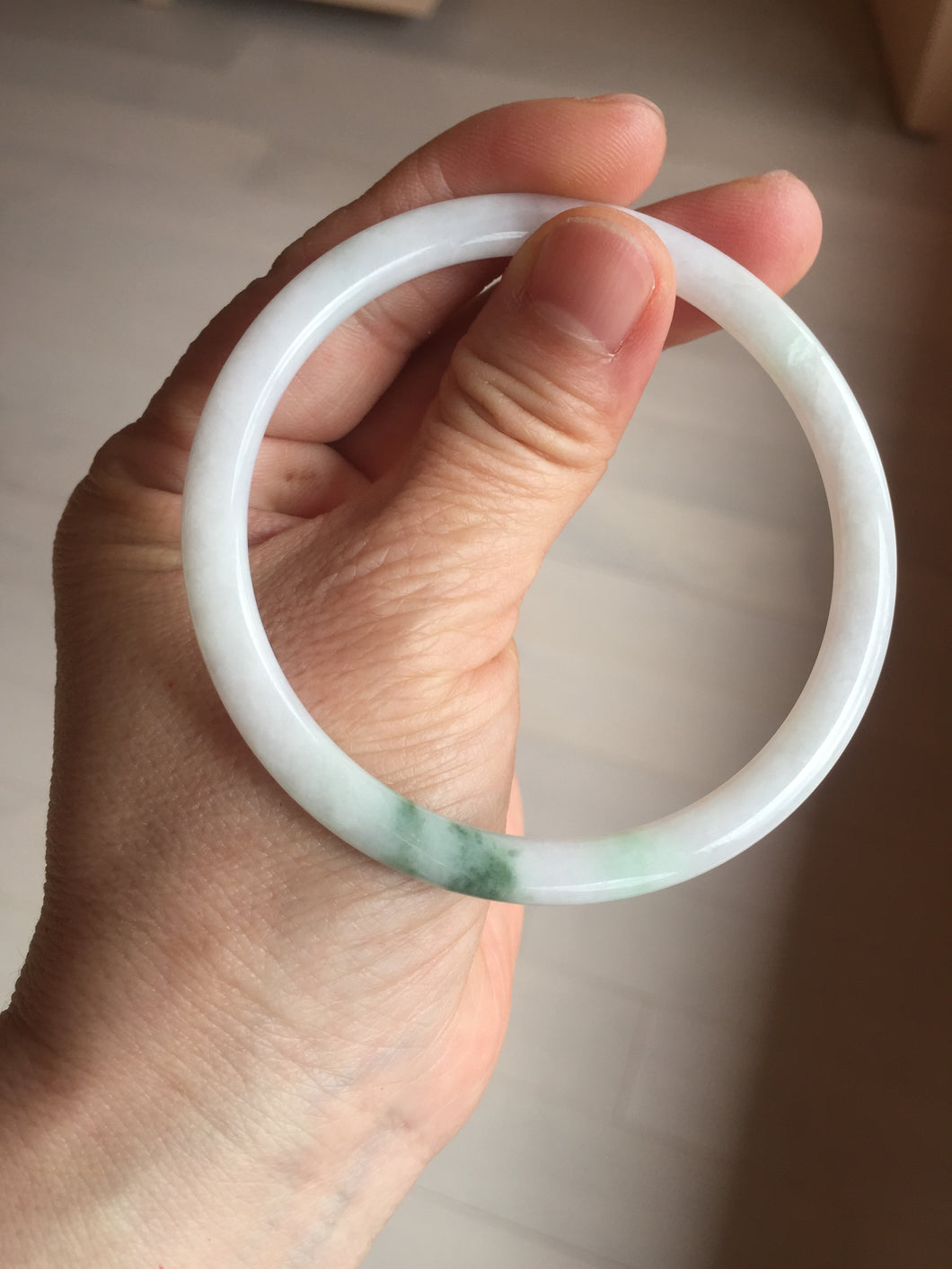 59.5mm certified 100% natural white sunny green floating flowers slim round cut oval jadeite jade bangle BL87-4664