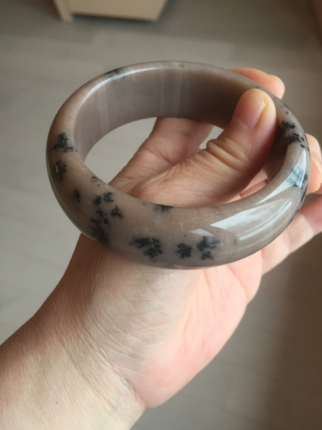 60mm 100% natural chocolate milk color with flying leaf morning in the country chubby Quartzite (Shetaicui jade) bangle AW5