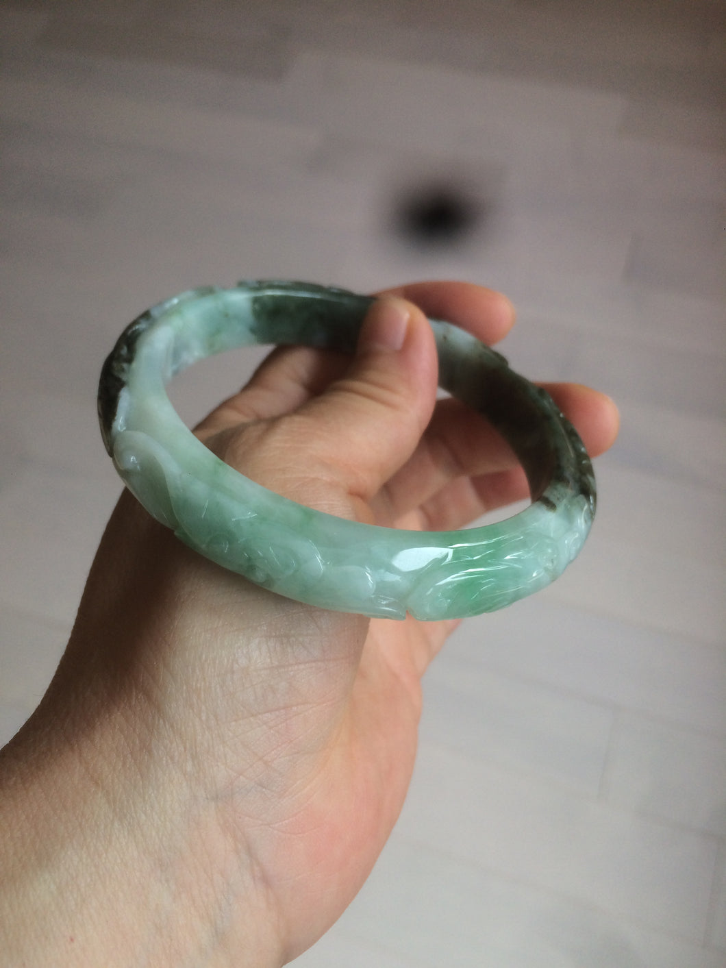 62.3mm Certified Type A 100% Natural sunny green/brown/black vintage style with carved flowers Jadeite Jade bangle AY29-7566