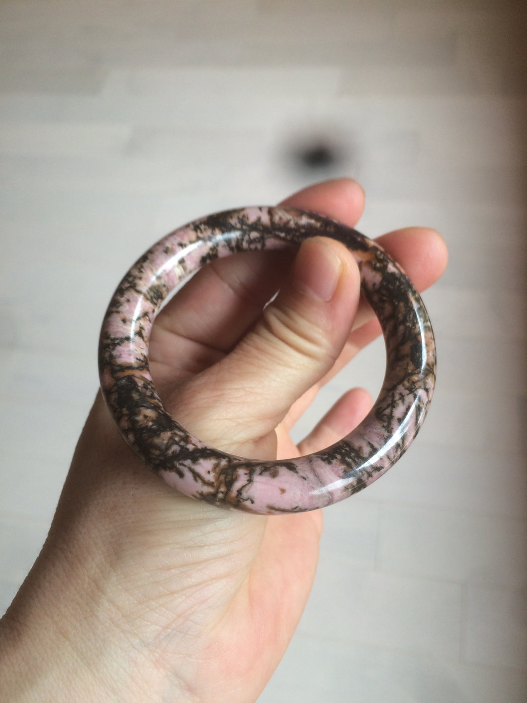 49.2mm 100% natural pink/black Dryad's forest rose stone (Rhodonite)round cut bangle XY75