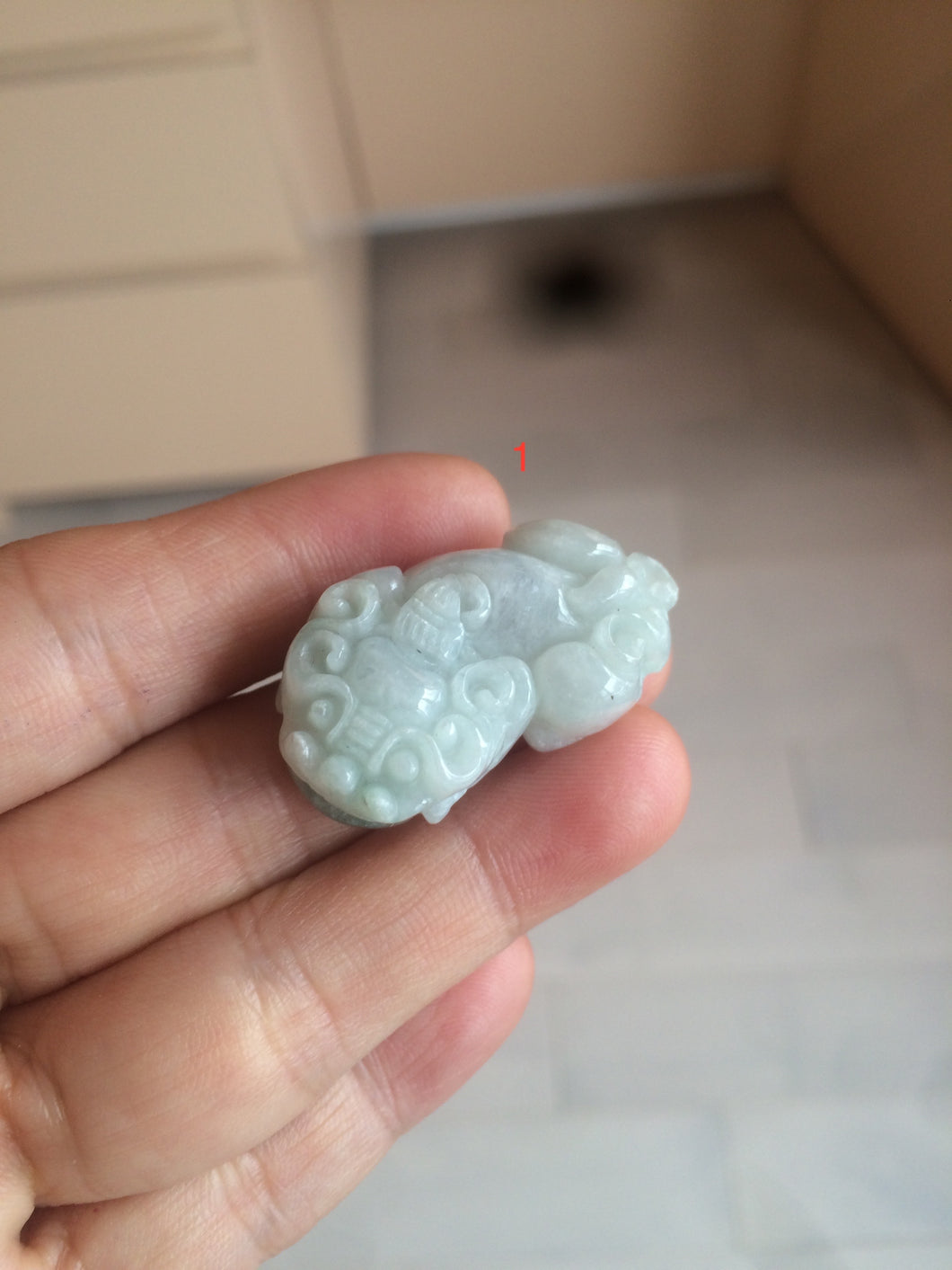 全卖了 100% natural jadeite jade 3D PiXiu(貔貅) pendant/handhold worry stone BG48