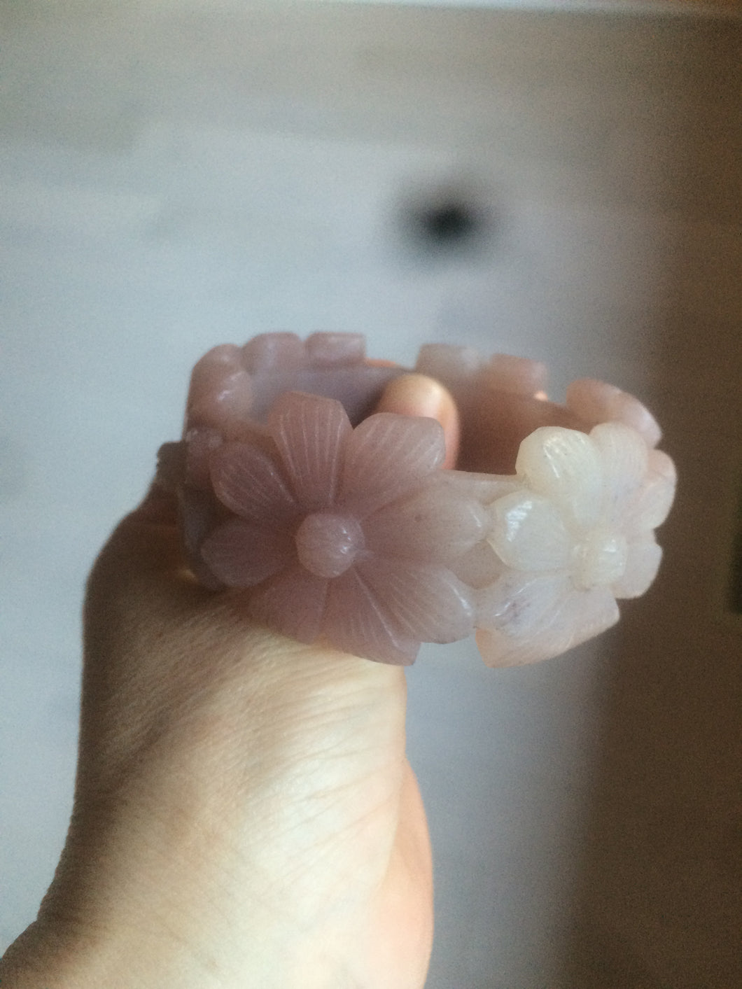 54mm 100% natural light red/purple/white Quartzite (Shetaicui jade) carved galsang flower(格桑花) bangle XY96