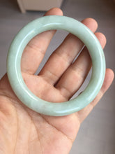 Load image into Gallery viewer, 54.9mm certified natural 100% natural Type A light green round cut jadeite jade bangle BP18-4995
