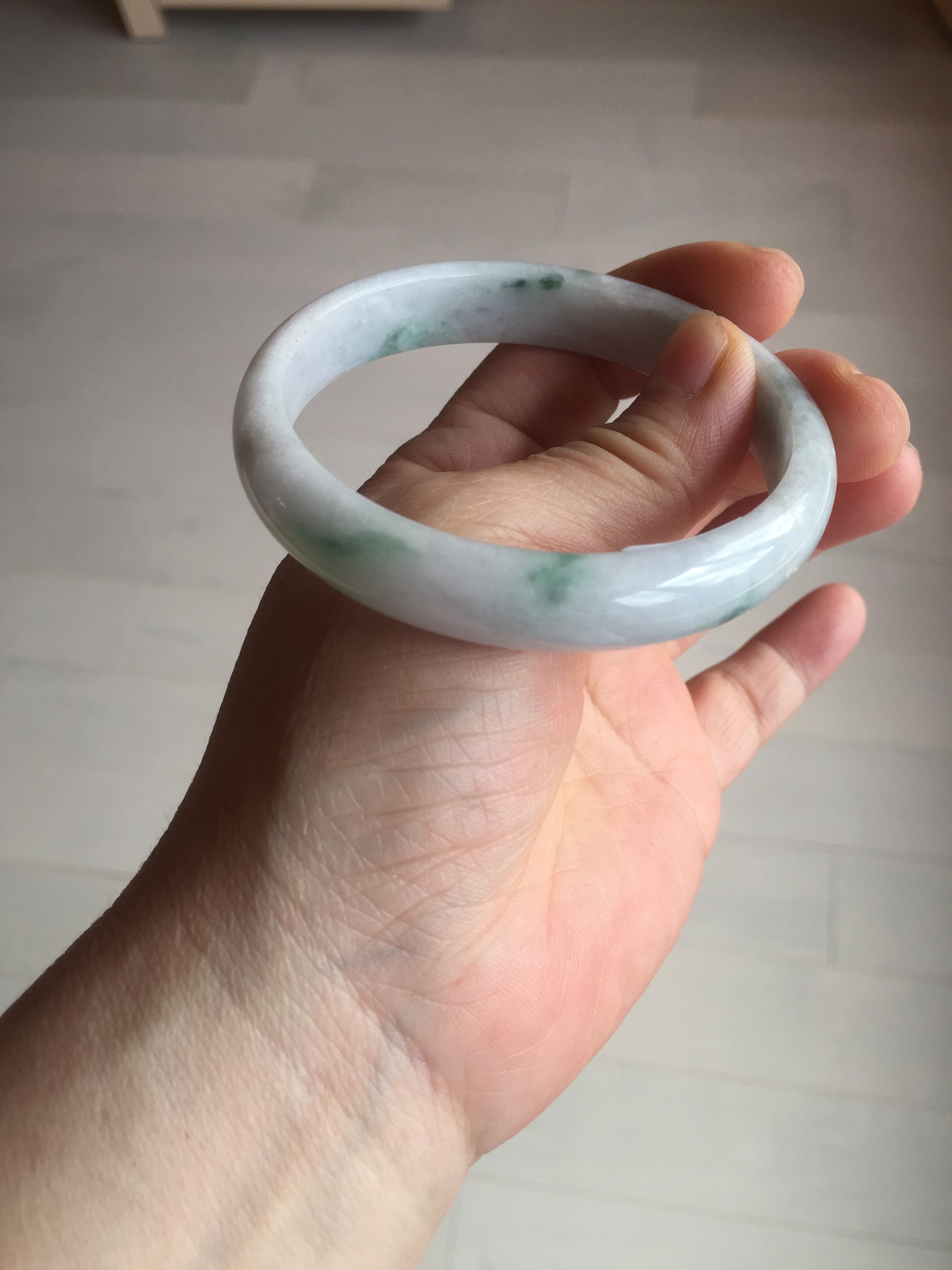 55mm Natural green Grade A Jade Round bangle Myanmar jadeite Lady Bracelet Ice green Type top A stone small hand female bangle 翡翠飘花手镯