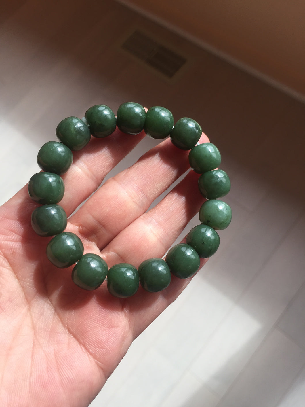 100% Natural 10.3/12mm dark green/black vintage style nephrite Hetian Jade (碧玉) bead bracelet HE90