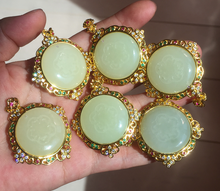 Load image into Gallery viewer, 100% Natural yellow/green Hetian nephrite Jade(和田黄玉) pendant HF84
