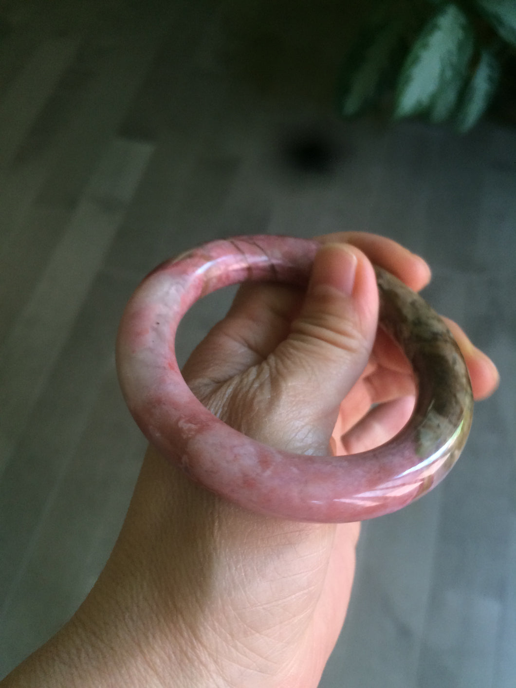 sold! Please don’t order. Thanks 53.4mm 100% natural chubby pink rose stone (Rhodonite) round cut bangle CB65