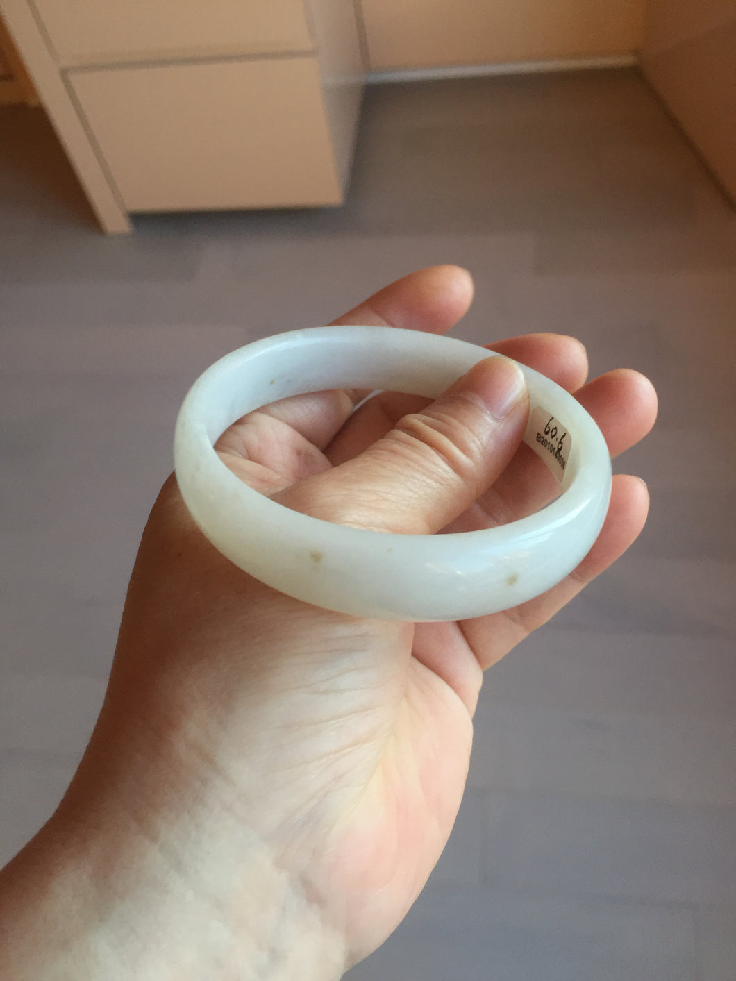 60.6mm 100% Natural white/beige/brown with floating dandelions nephrite Hetian jade bangle HT100