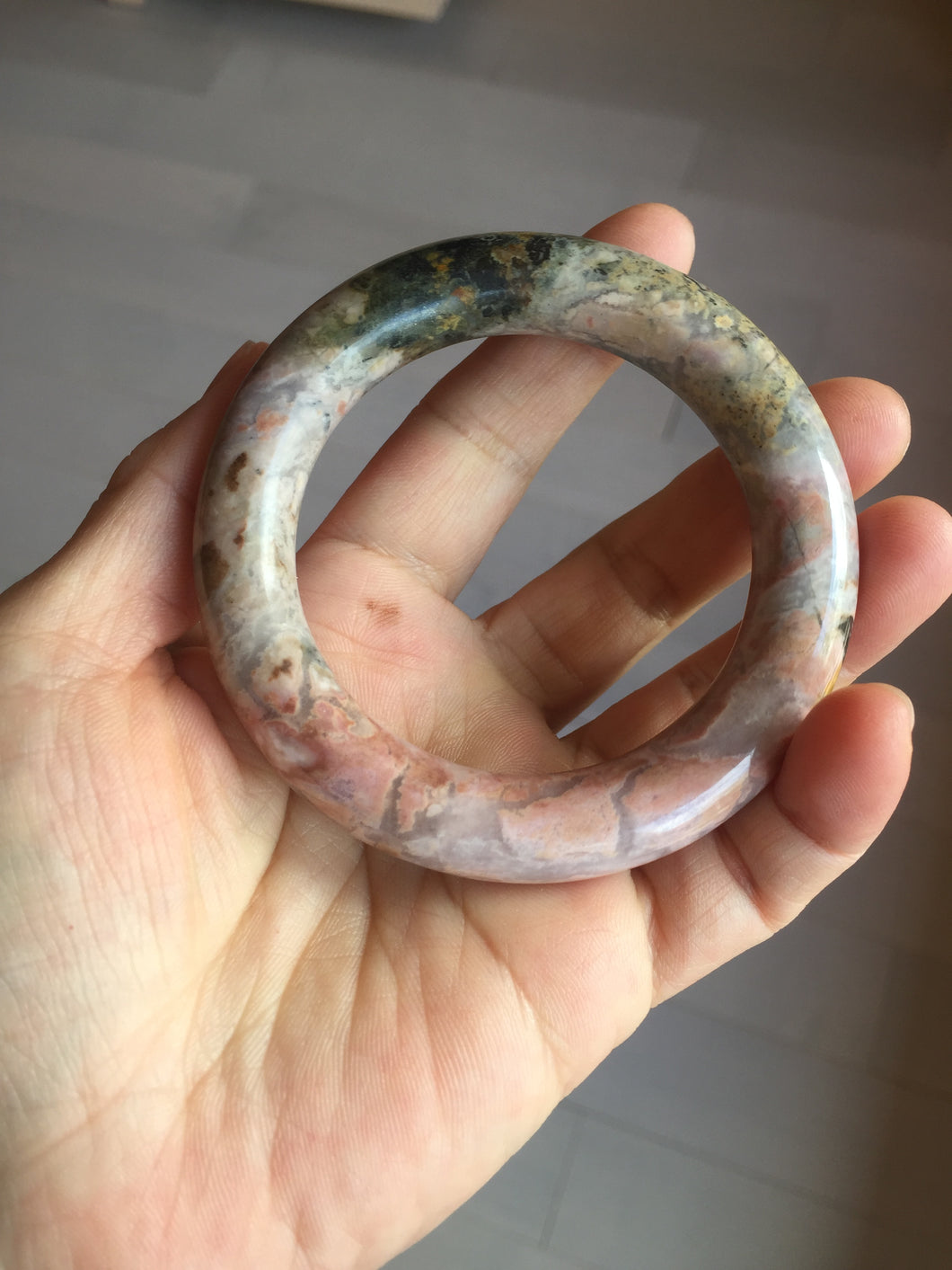53.3mm 100% natural pink brown black chubby round cut rose stone (Rhodonite)bangle SY121