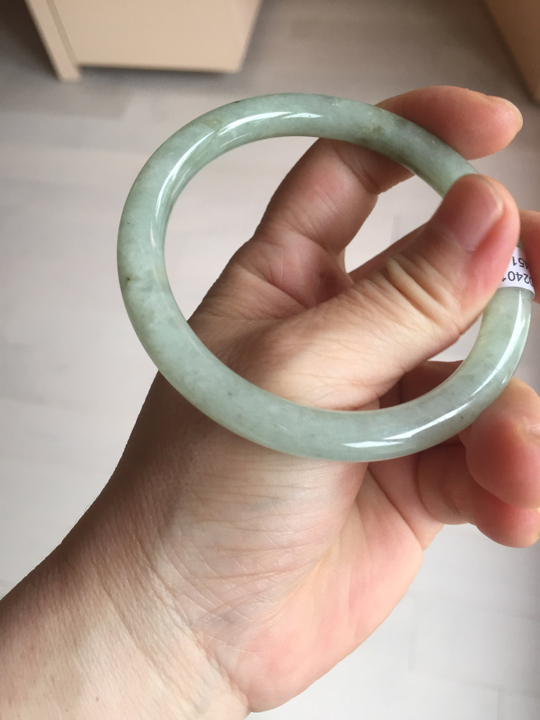 58.6mm Certified Type A 100% Natural light green/brown round cut Jadeite Jade bangle AR108-4511