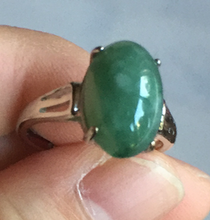 Load image into Gallery viewer, 100% natural type A green four-prong jadeite jade ring BP143
