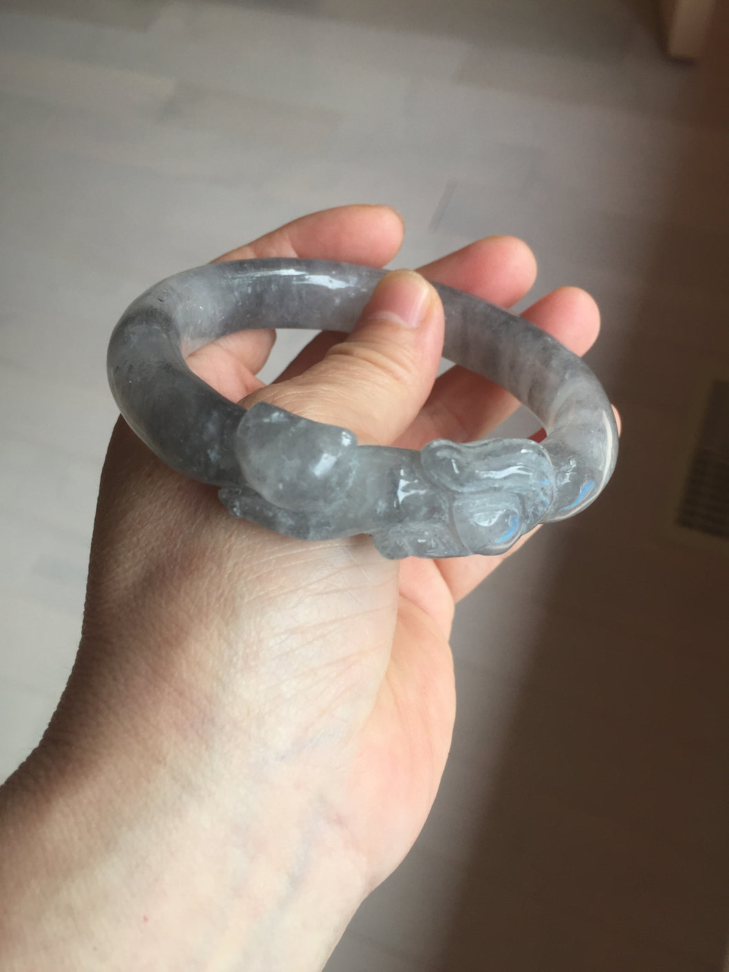 60.8mm 100% natural black white (水墨) Quartzite (Shetaicui jade) 3D carved Cat bangle SY125