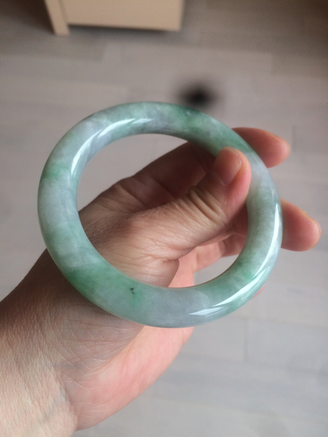 卖了 58.3mm certified 100% natural type A light sunny green chubby round cut jadeite jade bangle BK63-5397