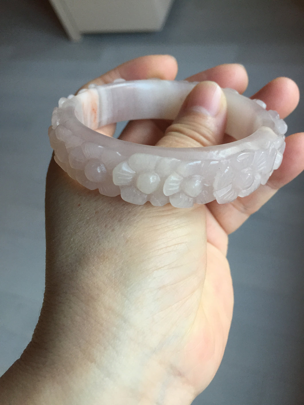 54.2mm 100% natural light pink/yellow/white Quartzite (Shetaicui jade) carved flowers bangle SY108