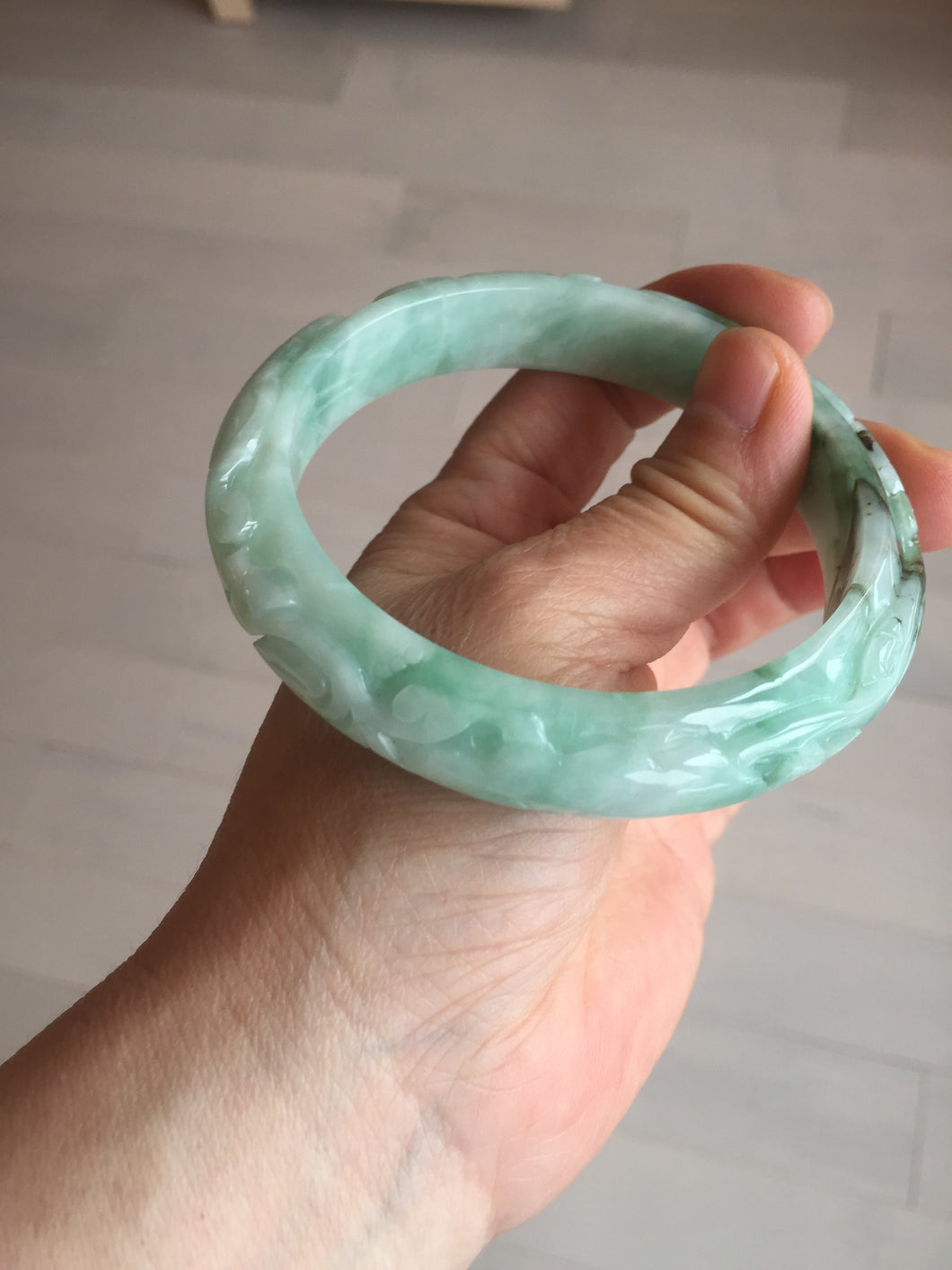 62.5mm Certified Type A 100% Natural sunny green/brown/black vintage style with carved flowers Jadeite Jade bangle BL3-7570