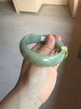 Load image into Gallery viewer, 卖了 55 mm Certified type A 100% Natural green/gray/brown/black board style Jadeite bangle R86-1530
