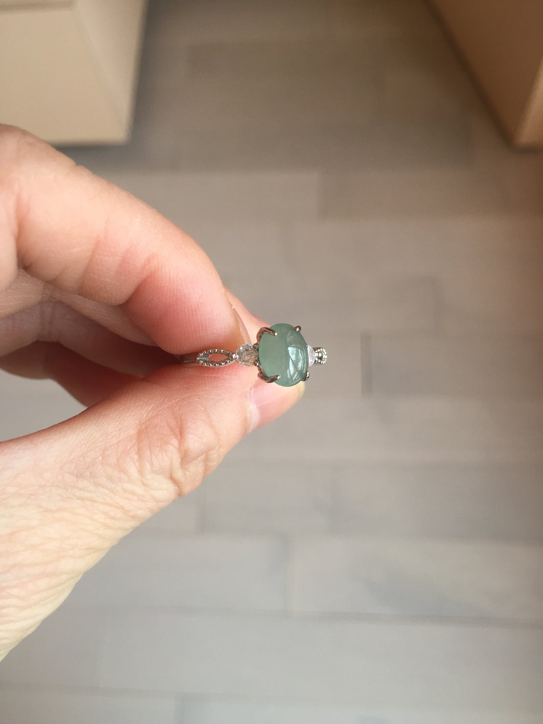 100% natural type A icy watery green dark green four-prong jadeite jade ring group AA88