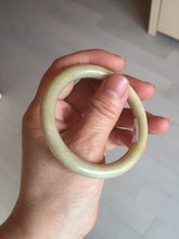 Load image into Gallery viewer, 50.5mm certified 100% natural Type A light yellow round cut jadeite jade bangle BS8-9570
