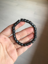 Load image into Gallery viewer, 7x6.2mm 100% Natural black nephrite(Mo Yu, 墨玉) cylinder bead bracelet for 50-55mm HN2
