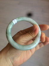 Load image into Gallery viewer, 56.5mm Certified 100% natural Type A light green round cut jadeite jade bangle R91-4067
