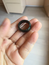 Load image into Gallery viewer, 17.1mm size 6 3/4 100% natural type A black/dark green (Mocui, 墨翠) broad jadeite jade band ring thumb ring BK105
