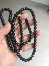 Load image into Gallery viewer, 7.5mm 100% natural type A black/dark green (Mocui, 墨翠)  jadeite jade bead necklace BN78
