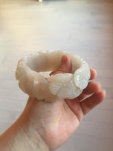 Load image into Gallery viewer, 60mm 100% natural white gray carved Peony and flowers Quartzite (Shetaicui jade) bangle SY109
