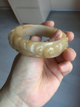 Load image into Gallery viewer, 55.5mm 100% natural white light pink purple carved flowers Quartzite (Shetaicui jade) bangle SY104
