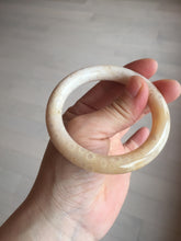 Load image into Gallery viewer, 52.8mm 100% natural beige yellow white round cut Coral Jade (珊瑚玉) bangle SY70
