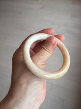 Load image into Gallery viewer, 52.8mm 100% natural beige yellow white round cut Coral Jade (珊瑚玉) bangle SY70
