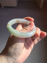 Load image into Gallery viewer, 50.3.mm 100% Natural type A green purple white carved flowers and golden-painted Jadeite Jade bangle PB248-5301
