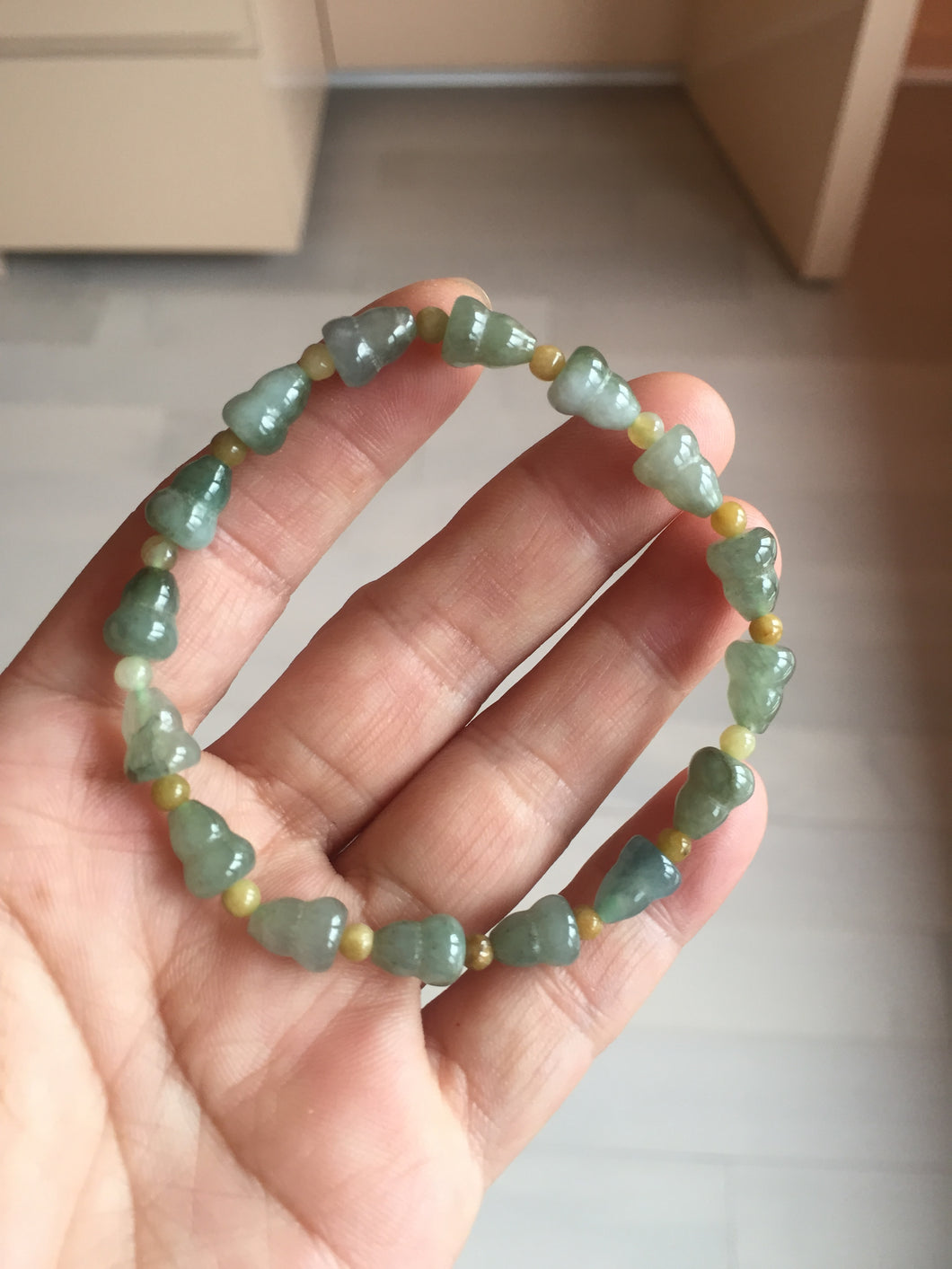 100% natural type A icy watery dark green Jadeite jade gourd ( 葫芦, 福禄)  bracelet BL23