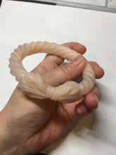 Load image into Gallery viewer, 58mm 100% natural light pink Quartzite (Shetaicui jade) carved Bow knot and twist style bangle SY105
