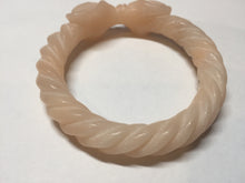 Load image into Gallery viewer, 58mm 100% natural light pink Quartzite (Shetaicui jade) carved Bow knot and twist style bangle SY105
