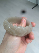 Load image into Gallery viewer, 55mm 100% natural light pale pink/gray/beige Quartzite (Shetaicui jade) carved flowers bangle SY51

