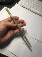 Load image into Gallery viewer, 卖了 18.5cm 100% Natural light green yellow Xiu Jade Serpentine hairpin AW11
