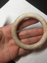 Load image into Gallery viewer, 52.8mm 100% natural beige yellow white round cut Coral Jade (珊瑚玉) bangle SY70
