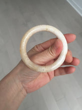 Load image into Gallery viewer, 52.8mm 100% natural beige yellow white round cut Coral Jade (珊瑚玉) bangle SY70
